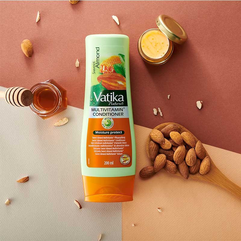 Vatika Naturals Multivitamin Almond Moist Conditioner